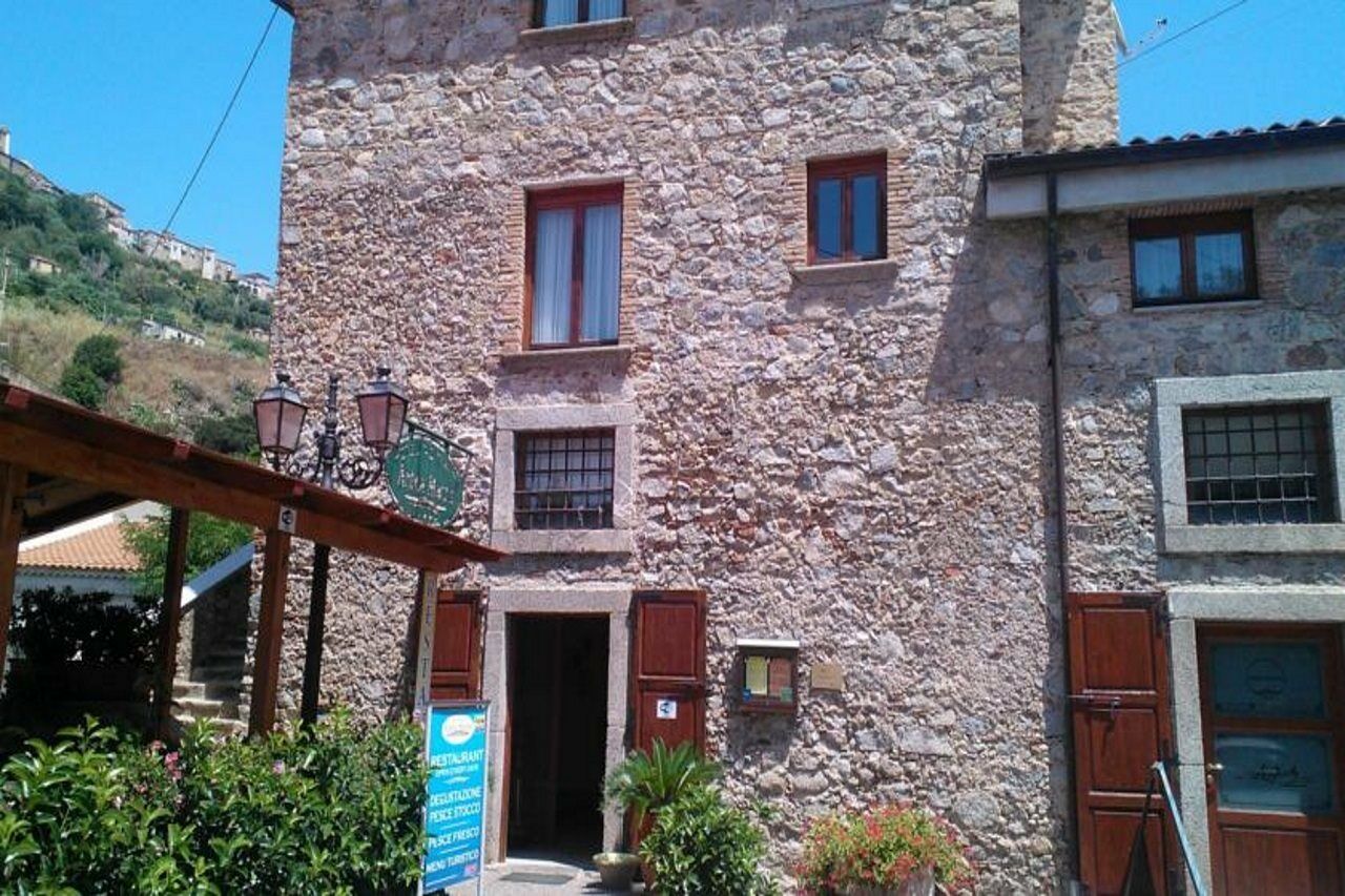 Hotel Ristorante Antica Marina Nicotera Exterior foto